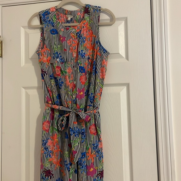Spense striking striped & floral jumpsuit! Tie at waist. Falls mid calf. Size M. - Picture 2 of 13